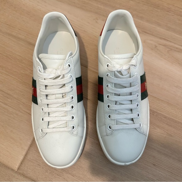 Gucci White Sneakers with Green and Red Stripe - Picture 5 of 14